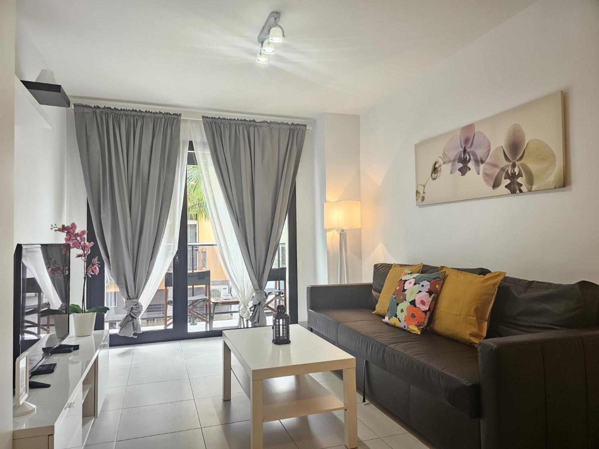 Hortensia Suites Apartments ,Los Cristianos Los Cristianos  Exterior photo